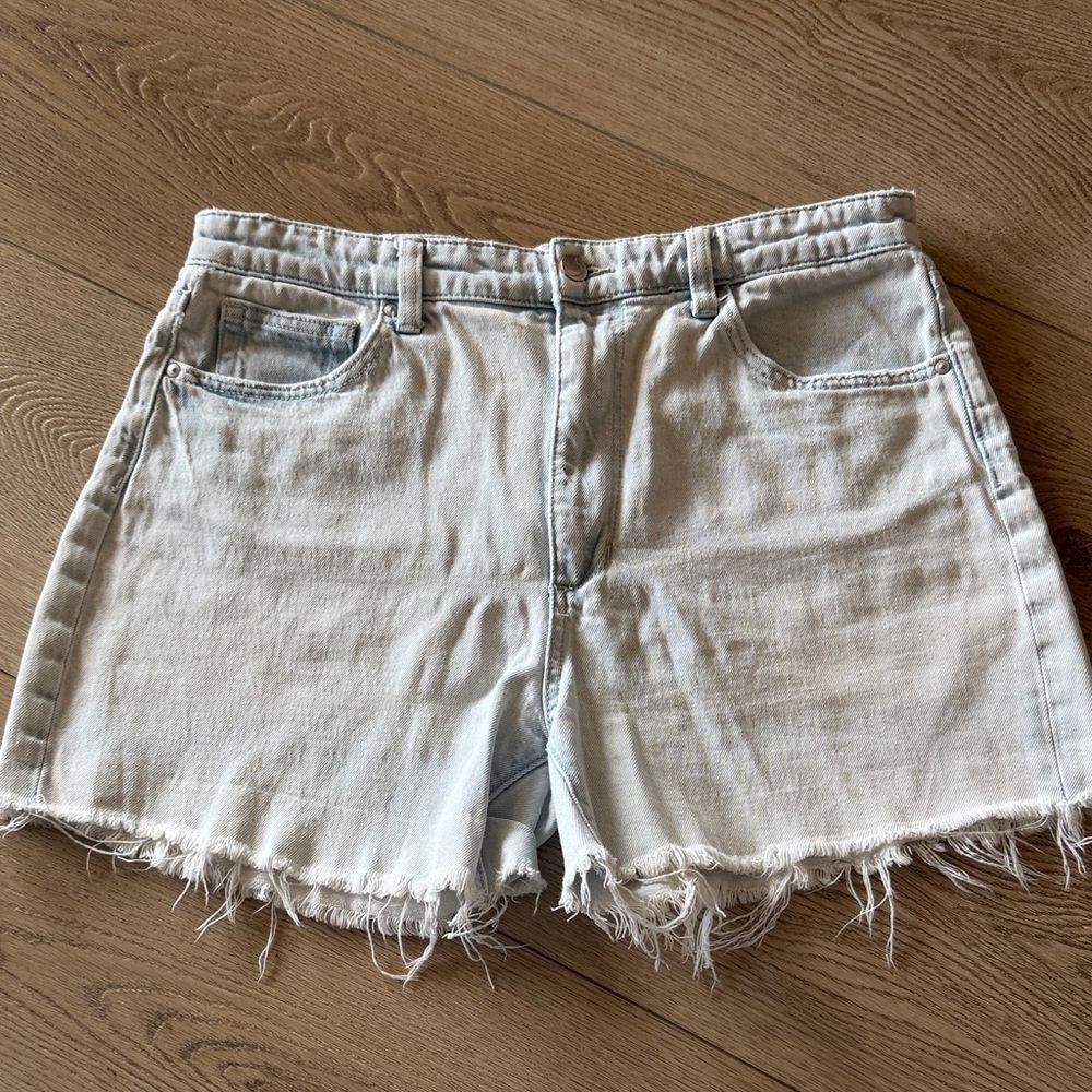 Joe's Jeans Light Wash Frayed Hem Shorts